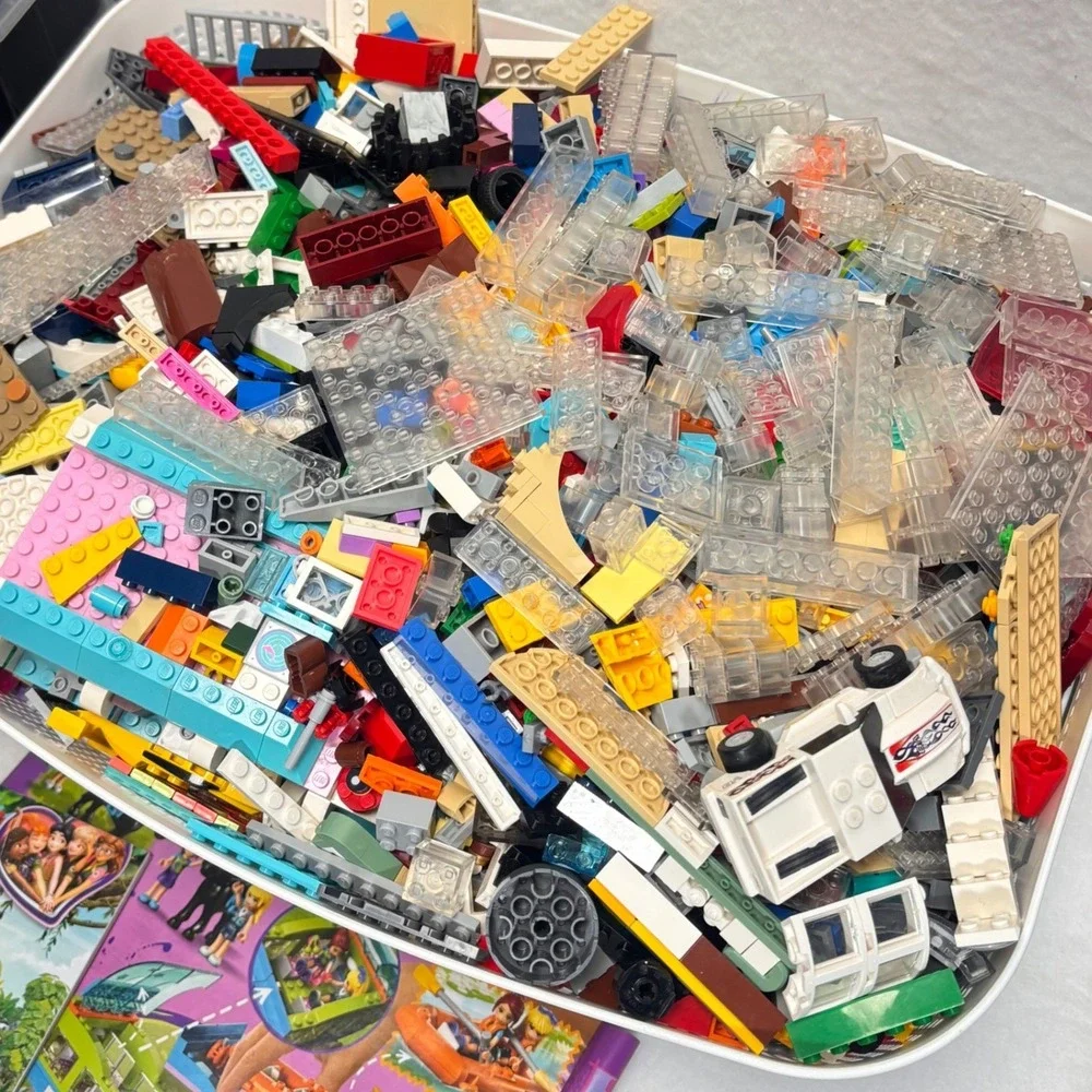 LEGO Friends Creator 14 LB Bulk Lot + 50 Minifigures + 7 Manuals + 4 Storage Box